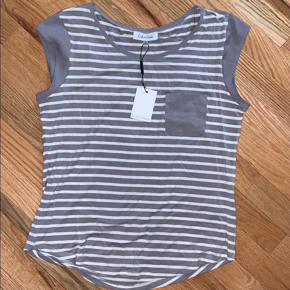 Calvin Klein cap sleeve top!